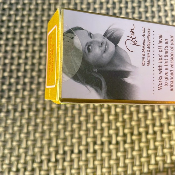 ⚜️Pixi + Hello Kitty Lip Tone Lip Gloss! NWT! - Picture 5 of 5